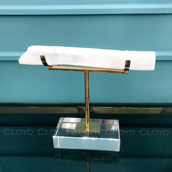 Статуэтка Cloyd арт.50180 / выс. 15 см - золото / серия 1645 от интернет-магазина IDODOM.RU