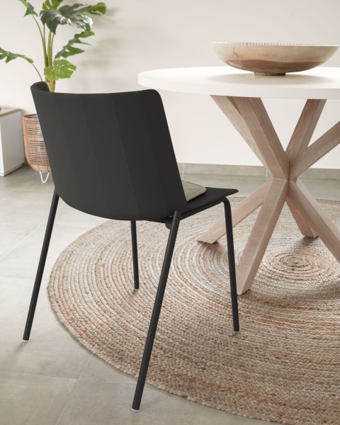 Стул Hannia черный от интернет-магазина IDODOM.RU