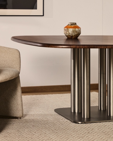 Стол Melvar из 100% орехового шпона с основанием из стали 150 x 150 от интернет-магазина IDODOM.RU