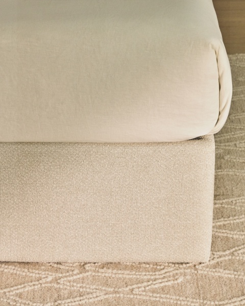 Основание кровати Nelzi из шенилла цвета экрю для матраса 160 x 200 см от интернет-магазина IDODOM.RU