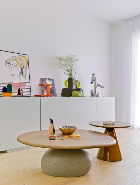 Столик Vesper Wood белый STONACRIL от интернет-магазина IDODOM.RU