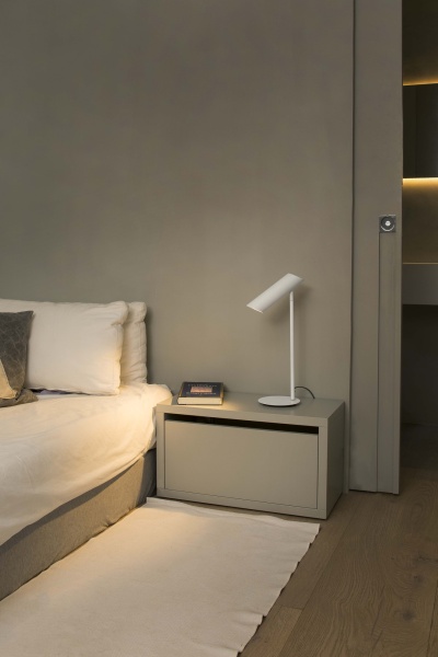 Настольная лампа Link (черная) от интернет-магазина IDODOM.RU