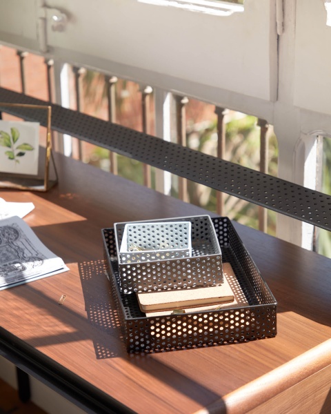 Письменный стол Nadyria 120 x 55 ореховый от интернет-магазина IDODOM.RU