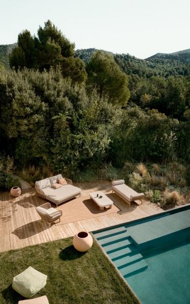 Двухместный шезлонг Catalina из бежевого шнура и массива акации от интернет-магазина IDODOM.RU