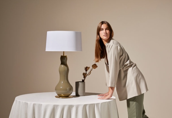 Настольная лампа Melly латунный металл + белый абажур 151011/45 от интернет-магазина IDODOM.RU