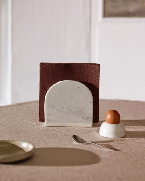 Cinderella Подставка для яиц из белого мрамора от интернет-магазина IDODOM.RU