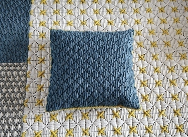 Подушка Silai Celadon - Green 50x50 от интернет-магазина IDODOM.RU