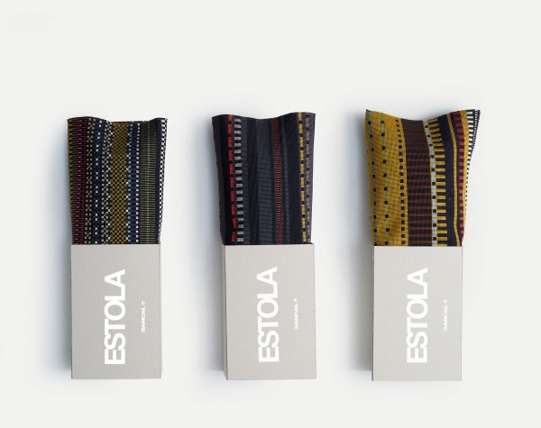 Подушка декоративная Estola от интернет-магазина IDODOM.RU