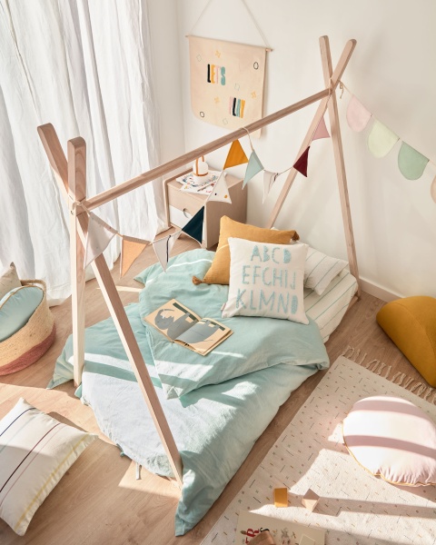 Keila Чехол для подушки из 100% хлопка с синим алфавитом 45 x 45 см от интернет-магазина IDODOM.RU