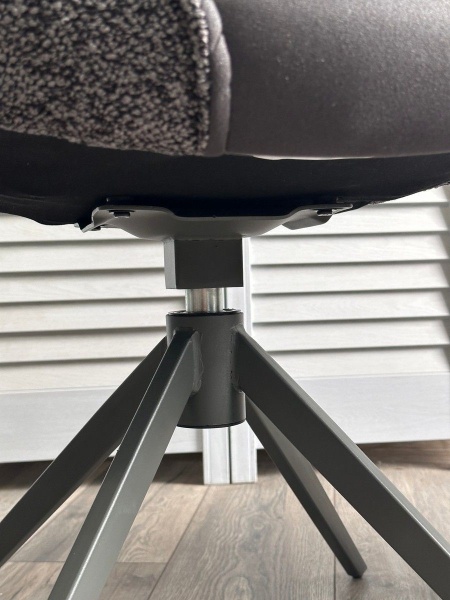 Стул Anna, ткань комби серый, поворотный механизм 360 градусов от интернет-магазина IDODOM.RU