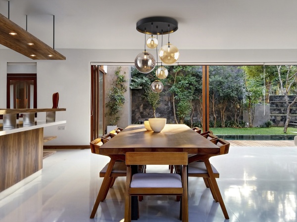 Люстра Dark 5L черный / латунь от интернет-магазина IDODOM.RU