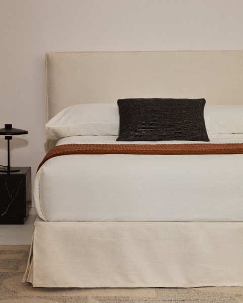 Основание кровати Jaira со съемным чехлом из белого шенилла для матраса 160 х 200 см от интернет-магазина IDODOM.RU