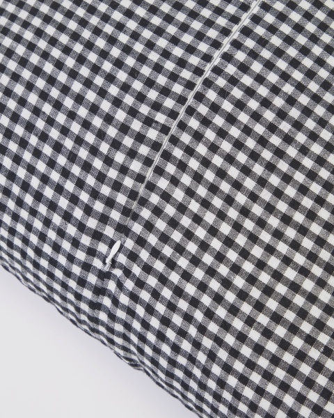 Чехол для подушки Hilaria из 100% льна в черно-белую клетку 45 x 45 см от интернет-магазина IDODOM.RU