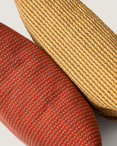 Чехол на подушку Nuval из ткани горчичного цвета 50 x 50 см от интернет-магазина IDODOM.RU