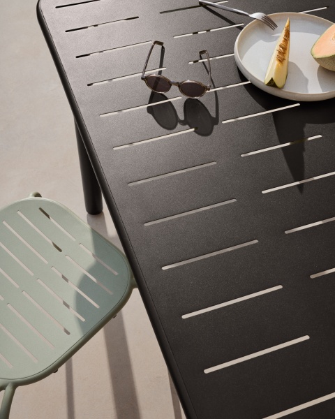 Уличный стол Brai из тёмно-серой оцинкованной стали 180 x 90 см от интернет-магазина IDODOM.RU