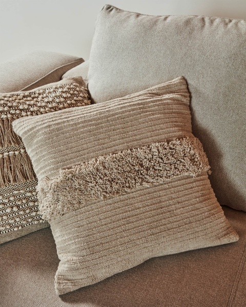 Бежевый чехол для подушки из 100% хлопка Mariana 45 x 45 см от интернет-магазина IDODOM.RU