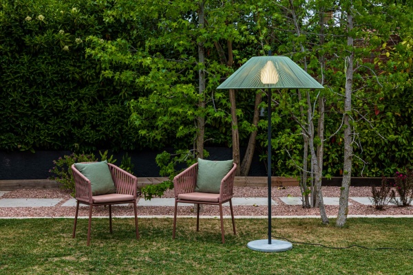 Уличный торшер Saigon 2M C100 оливково-зеленый с цементной базой от интернет-магазина IDODOM.RU