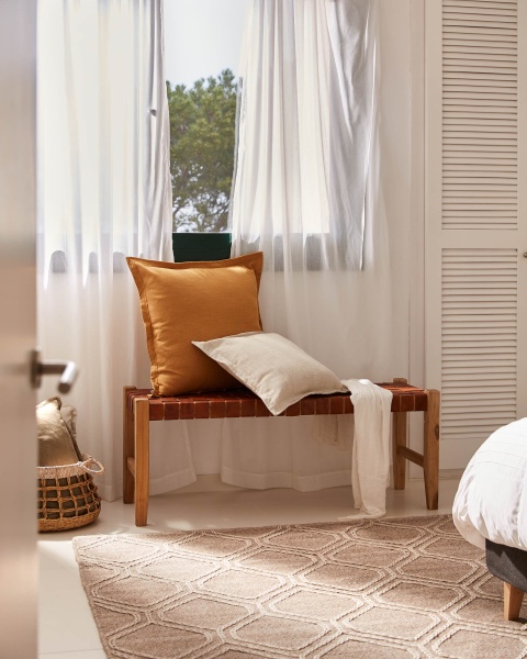 Банкетка Calixta 120 cm от интернет-магазина IDODOM.RU