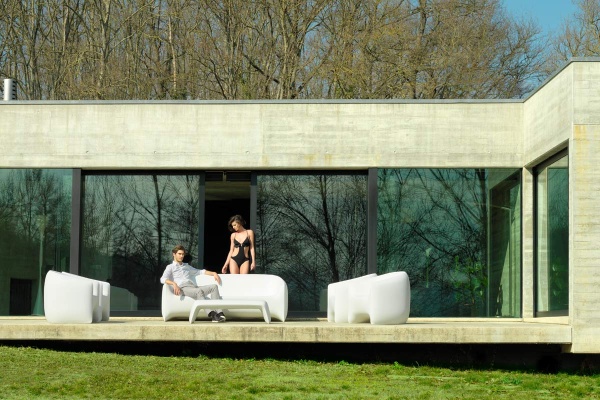 Столик Blow от интернет-магазина IDODOM.RU