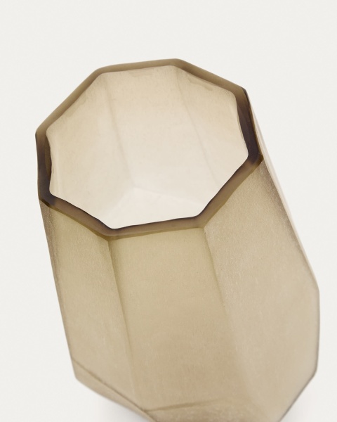 Ваза Arai серая из переработанного стекла 16,5 см от интернет-магазина IDODOM.RU