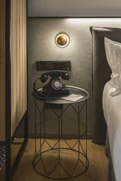 Бра Alfi ALF_3740AS с поверхностным навесом от интернет-магазина IDODOM.RU