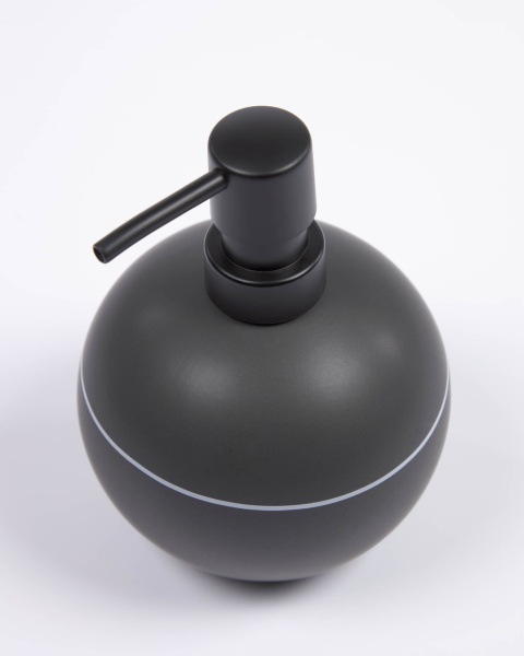 Дозатор для мыла Cerisa из черной керамики с белой деталью от интернет-магазина IDODOM.RU