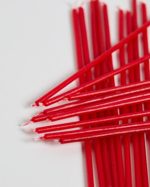 Набор Solvin из 20 красных свечей от интернет-магазина IDODOM.RU