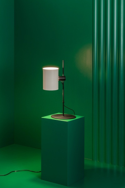 Настольная лампа Guadalupe черный/бежевый от интернет-магазина IDODOM.RU