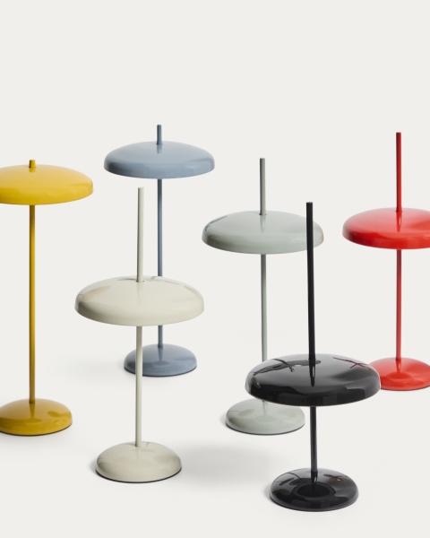 Переносная настольная лампа Porte из черного алюминия от интернет-магазина IDODOM.RU