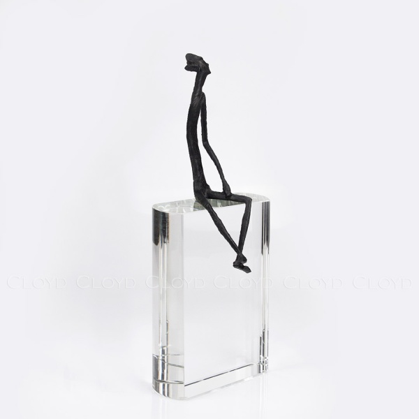 Статуэтка Cloyd арт.50179 / выс. 41 см - черный / серия 1642 от интернет-магазина IDODOM.RU