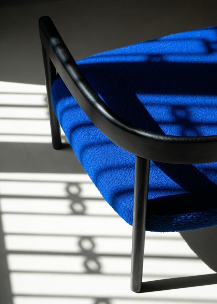 Кресло Nua дуб окрашенный от интернет-магазина IDODOM.RU