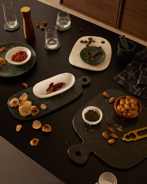 Сервировочная доска из зеленого мрамора Odar от интернет-магазина IDODOM.RU