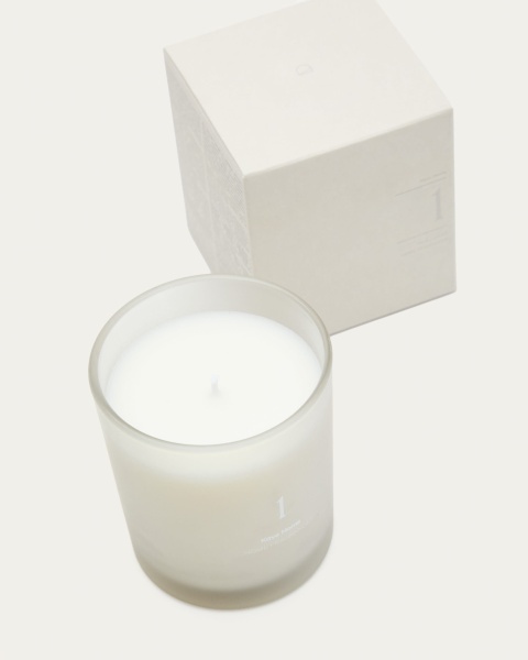 Ароматическая свеча Soft Jasmin 170 г от интернет-магазина IDODOM.RU