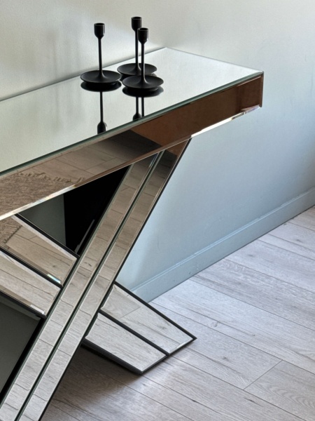 Консоль Mister X от интернет-магазина IDODOM.RU