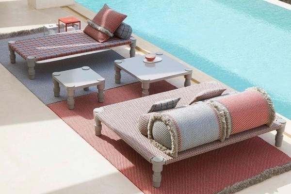 Подушка-ролл GL Diagonal almond-red большая от интернет-магазина IDODOM.RU