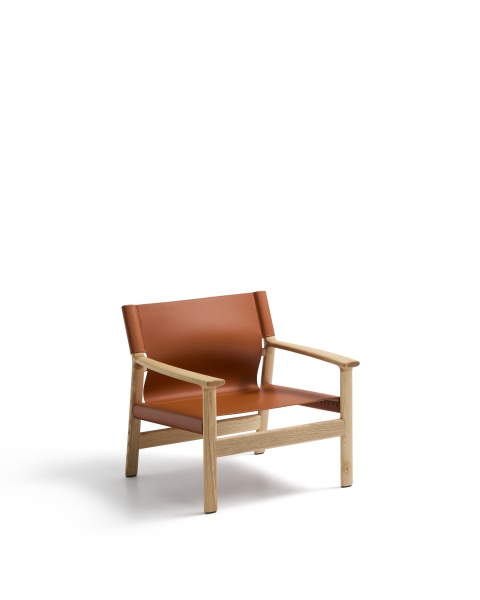 Кресло Jan из переработанной кожи светло-коричневого цвета и ясеня в натуральном цвете от интернет-магазина IDODOM.RU