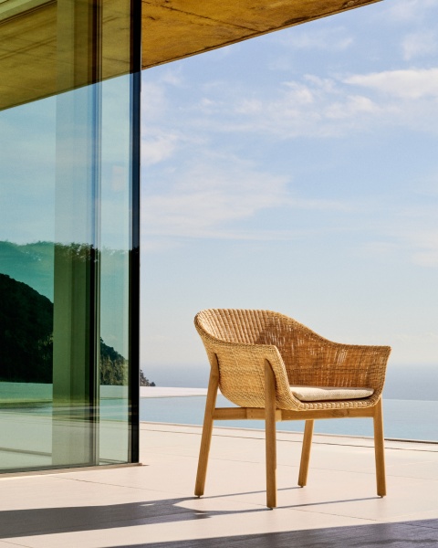 Стул Galea из тикового дерева и синтетического ротанга от интернет-магазина IDODOM.RU