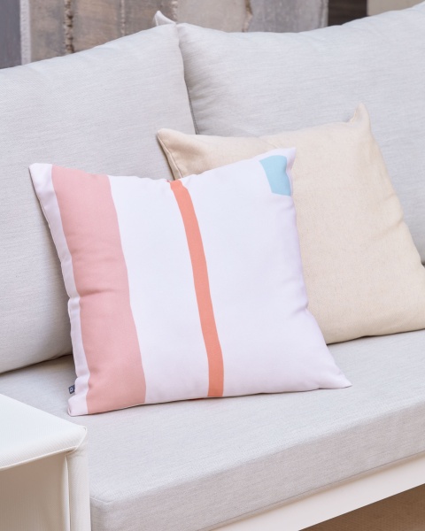 Уличная переносная настольная лампа Amaray из стали с белой отделкой от интернет-магазина IDODOM.RU