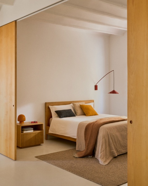 Настенный светильник Kally с отделкой красного цвета от интернет-магазина IDODOM.RU