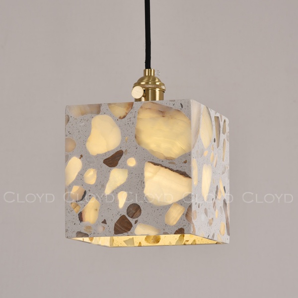 Подвесной светильник Cloyd MATERIA P1 / cube - латунь (арт.12181) от интернет-магазина IDODOM.RU