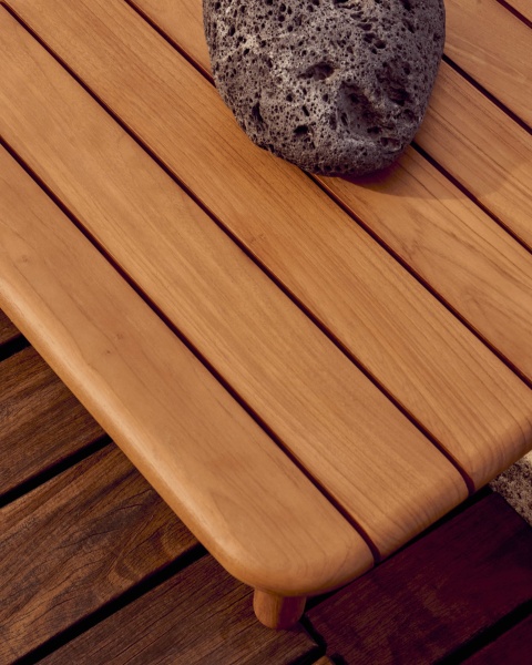 Журнальный столик Turqueta из массива тикового дерева, 70 x 70 см от интернет-магазина IDODOM.RU