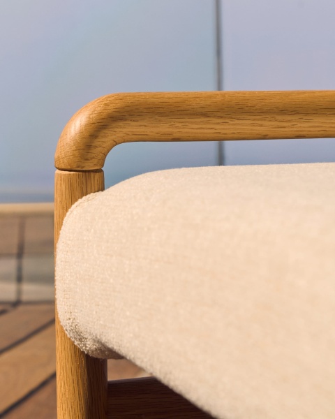 Скамейка Macaret со съемным чехлом из массива дуба с натуральной отделкой 120 см от интернет-магазина IDODOM.RU