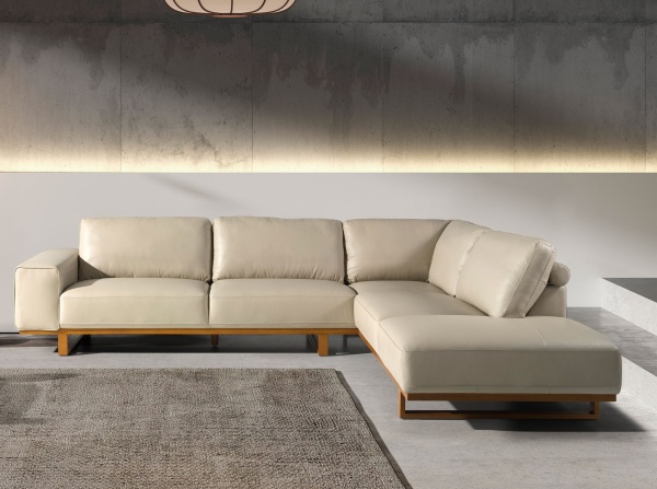 Угловой диван с правым шезлонгом 6203/5603-R-T541011 из песочной кожи от интернет-магазина IDODOM.RU