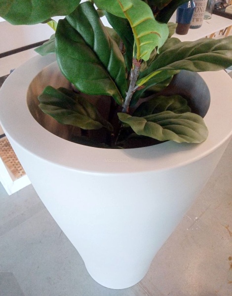 Кашпо Curvada серое 100 см от интернет-магазина IDODOM.RU