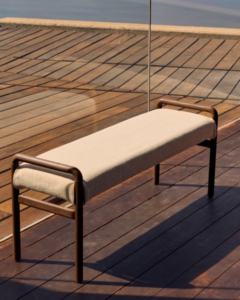 Скамейка Macaret со съемным чехлом из массива дуба с отделкой орех 120 см от интернет-магазина IDODOM.RU