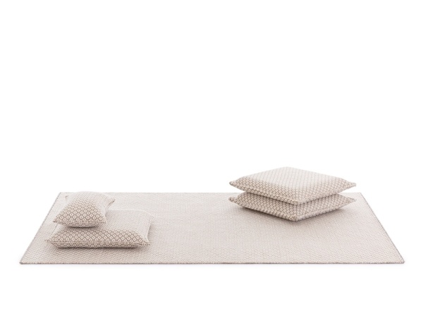 Подушка декоративная Nomad Tuareg white от интернет-магазина IDODOM.RU