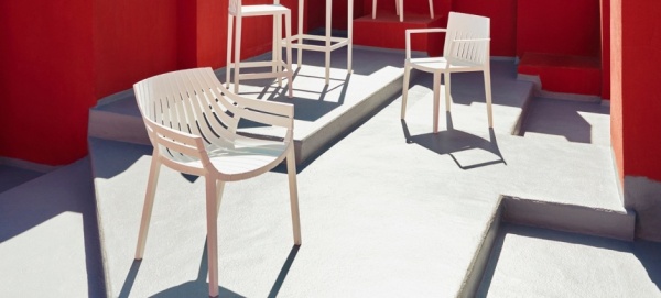 Кресло Spritz с подлокотниками от интернет-магазина IDODOM.RU