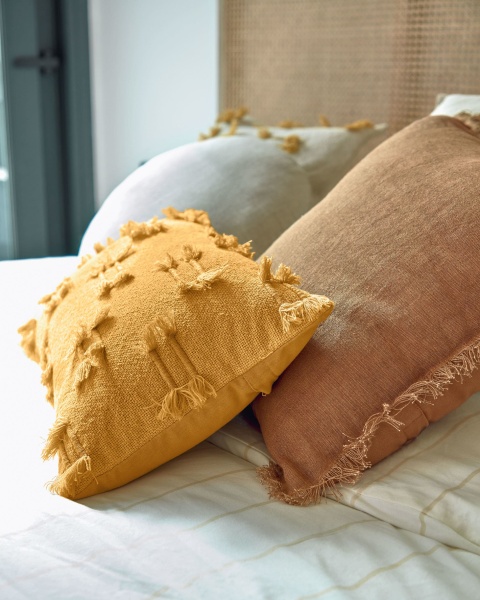 Чехол для подушки Almira 45x45 коричневый, хлопок+лен, бахрома от интернет-магазина IDODOM.RU