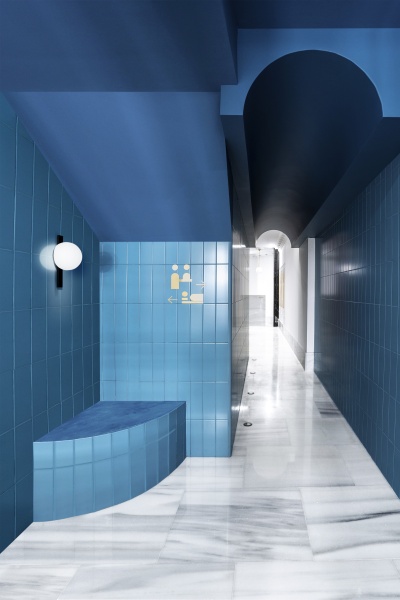 Бра для ванной Circ CIR_3720B золотой от интернет-магазина IDODOM.RU