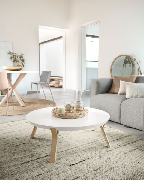 Журнальный столик Solid белый матовый от интернет-магазина IDODOM.RU